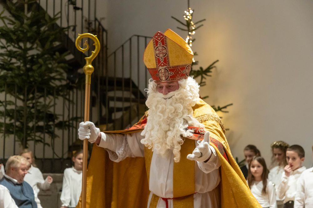Krampus, Krimpus, Krikolo – wo bleibt denn nur der Nikolo?